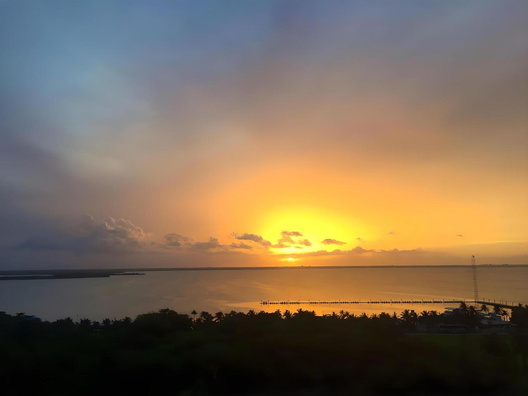 Villas Amanecer By Andiani Travel Isla Mujeres Exteriör bild